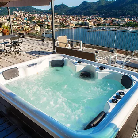 Heavenly Views On - Terrace & Hot Tub Como